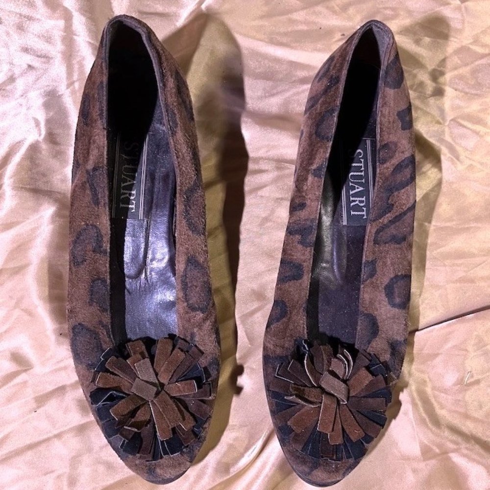 STUART BROWN AND BLACK LEOPARD HEELS WITH FRINGE